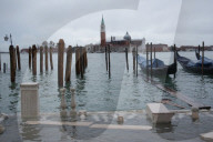 NEWS - Venedig im Hochwasser am Donnerstagmorgen