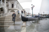 NEWS - Venedig im Hochwasser am Donnerstagmorgen