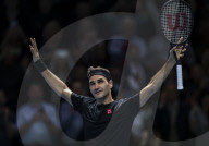 SPORT - Tennis: Federer siegt gegen Djokovic an den ATP-Finals
