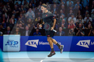 SPORT - Tennis: Federer siegt gegen Djokovic an den ATP-Finals