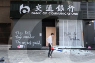 NEWS - Hongkong: Demonstranten legen weite Teile der Metropole lahm