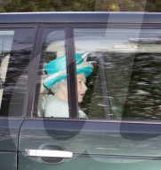 PEOPLE - Queen Elizabeth II besucht Sonntagmesse in Windsor