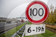 NEWS - Niederlande führt Tempo 100 auf Autobahnen ein