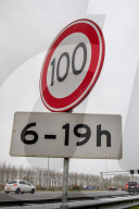 NEWS - Niederlande führt Tempo 100 auf Autobahnen ein
