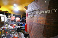 NEWS - Hongkong: Schwere Zusammenstösse rund um Hongkonger Universiät