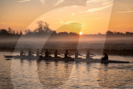 FEATURE - Frühsport bei herbstlicher Morgenstimmung in Cambridge