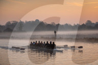 FEATURE - Frühsport bei herbstlicher Morgenstimmung in Cambridge