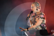 PEOPLE - Stefanie Heinzmann live bei einem Konzert ihrer 'All We Need Is Love'-Tour in Hannover