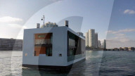 FEATURE - Leben auf dem Wasser im Luxus-Hausboot