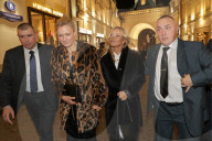PEOPLE - Kate Moss und Roberta an der Eröffnung des Giorgio Armani Pop-Up Stores in Moskau
