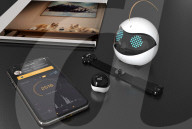 FEATURE - Dank Roboter-Spielzeug mit der Katze immer per Video verbunden