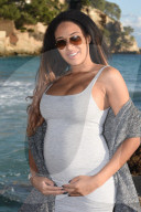 EXKLUSIV: Sarah Joelle Jahnel zeigt stolz ihren Babybauch.