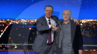 PEOPLE - Robert De Niro interviewt sich selbst bei Talkshow