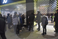 NEWS - Black Friday Shopping frühmorgens in London