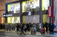 NEWS - Black Friday Shopping frühmorgens in London