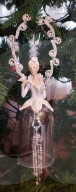 FEATURE - Der wohl am teuersten dekorierte Christbaum steht in Marbella