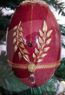 FEATURE - Der wohl am teuersten dekorierte Christbaum steht in Marbella