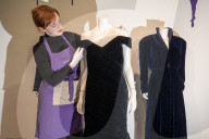 PEOPLE - Lady Dianas Travolta Kleid wird bei Kerry Tailor versteigert