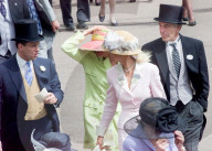PEOPLE - ARCHIV: Prince Andrew und Jeffrey Epstein mit Ghislane Maxwell am Royal Ascot Ladies Day 2000P