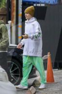 Justin Bieber Rocks John Mayer Hoodie As He Works Off Thanksgiving Calories At Dance Class Part2