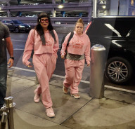PREMIUM EXCLUSIVE Kesha stunning in pink at LAX