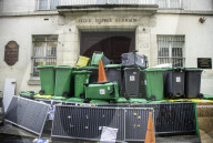 NEWS - Generalstreik Frankreich: Blockierung der Schule Sophie Germain