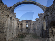 FEATURE - Kirche von Zhrebchevo in Bulgarien wird nach Austrocknung des Stausees restauriert