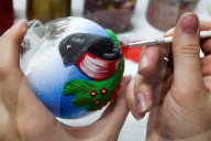 FEATURE - Weihnachtsschmuck aus Weissrussland