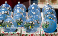 FEATURE - Weihnachtsschmuck aus Weissrussland
