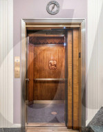 PEOPLE - Giorgio Armani kauft Penthouse seines Nachbarns in Manhattan für $17.5 million