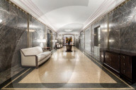 PEOPLE - Giorgio Armani kauft Penthouse seines Nachbarns in Manhattan für $17.5 million