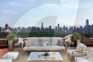 PEOPLE - Giorgio Armani kauft Penthouse seines Nachbarns in Manhattan für $17.5 million