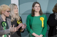 NEWS - GB Wahlen: Liberaldemokraten-Chefin Joe Swinson verliert ihren Parlamentsstitz