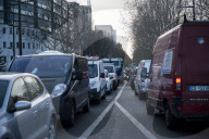 NEWS -  Streik Frankreich: Öffentlicher Verkehr in Paris kommt zum Erliegen