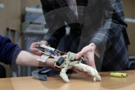 NEWS - Biomechanische Prothesenhand an Universität in Jekaterinenburg vorgestellt