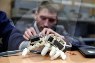 NEWS - Biomechanische Prothesenhand an Universität in Jekaterinenburg vorgestellt