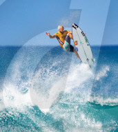 NEWS - Surfer Italo Ferreira gewinnt 2019 Billabong Pipe Masters Finals  Haleiwa, USA
