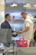 Gerard Pique Christmas Shopping in Miami 