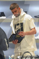 Gerard Pique Christmas Shopping in Miami 