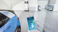 FEATURE - Autonome Ladestation für E-Cars in Parkhäusern