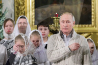 NEWS - President Putin Attends Christmas Liturgy - St Petersburg