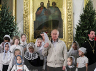 NEWS - President Putin Attends Christmas Liturgy - St Petersburg