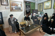 NEWS - Iran: Supreme Leader Khamenei Visits the Soleimani Family