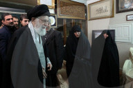 NEWS - Iran: Supreme Leader Khamenei Visits the Soleimani Family