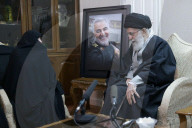 NEWS - Iran: Supreme Leader Khamenei Visits the Soleimani Family