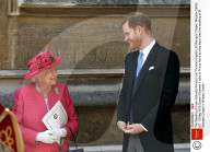 ROYALS - Die Queen mit Prinz Harry und Meghan (Archiv)