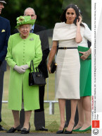ROYALS - Die Queen mit Prinz Harry und Meghan (Archiv)