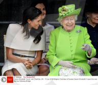 ROYALS - Die Queen mit Prinz Harry und Meghan (Archiv)