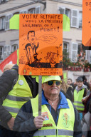 NEWS - Proteste bei einer Demonstration gegen die Rentenreform in Strassburg