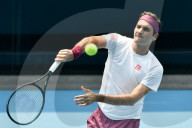SPORT - Roger Federer trainiert  vor dem Start des Australian Open Grand Slam Tennisturniers in Melbourne